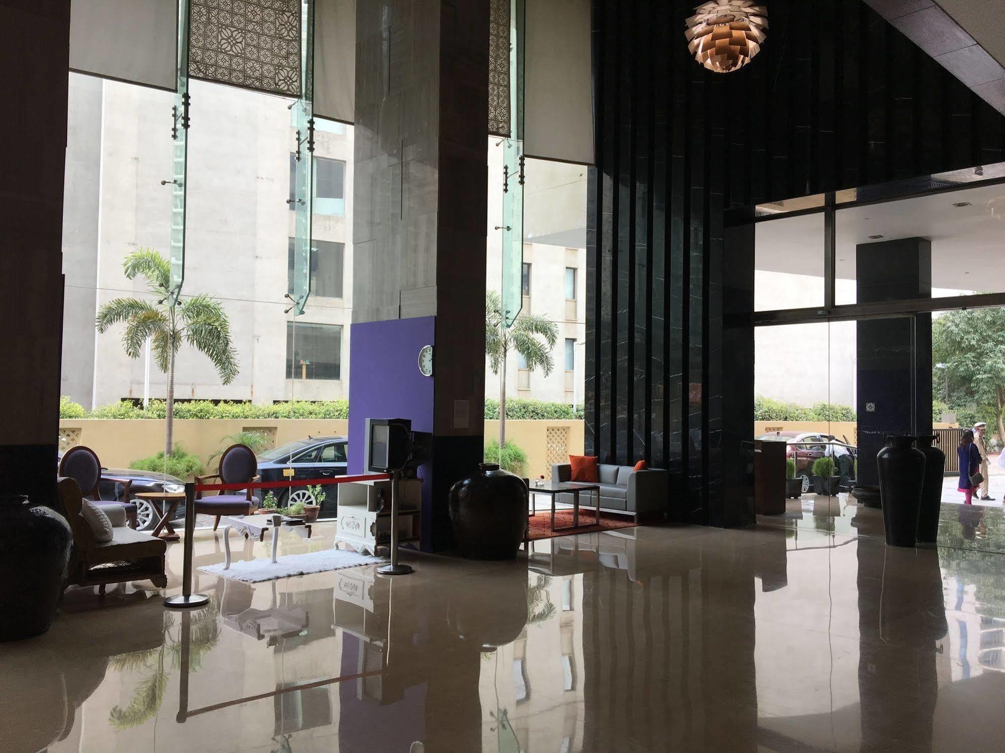 The Anya Hotel-Golf Course Road Gurgaon Ngoại thất bức ảnh