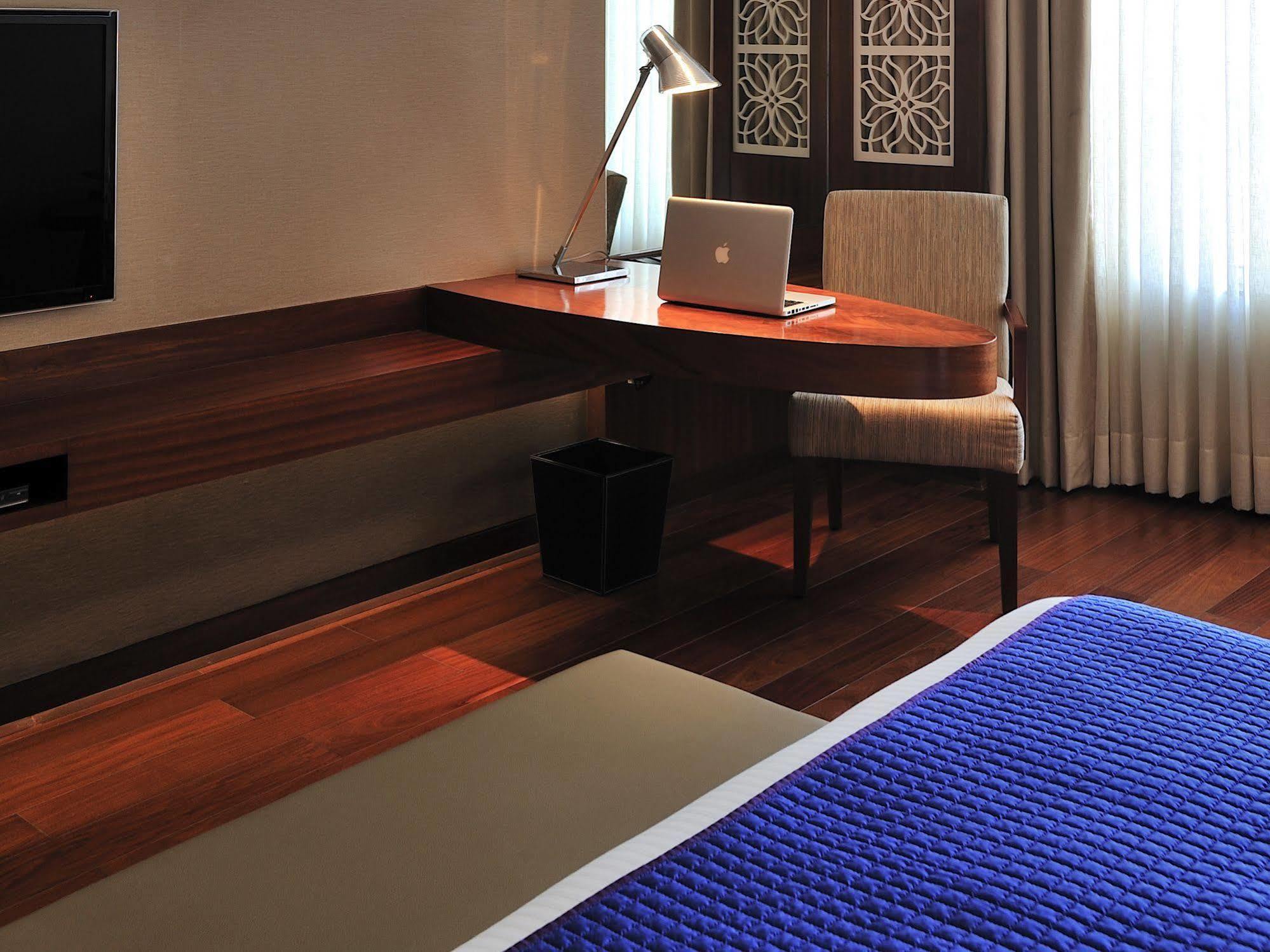 The Anya Hotel-Golf Course Road Gurgaon Ngoại thất bức ảnh