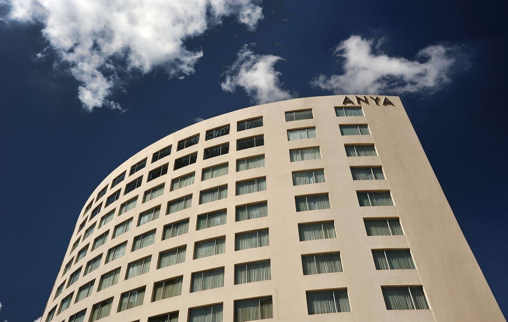 The Anya Hotel-Golf Course Road Gurgaon Ngoại thất bức ảnh